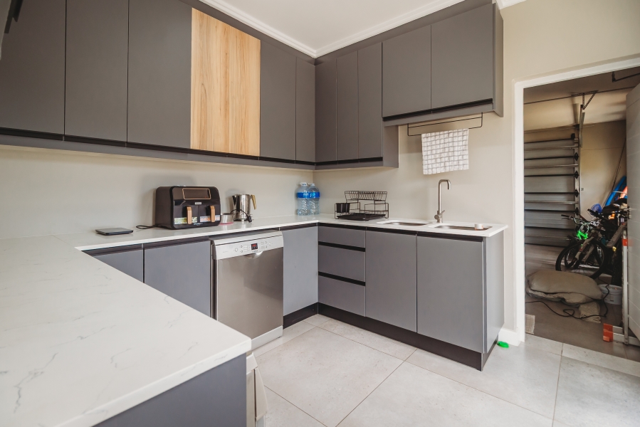 4 Bedroom Property for Sale in Le Grand Golf Estate Western Cape